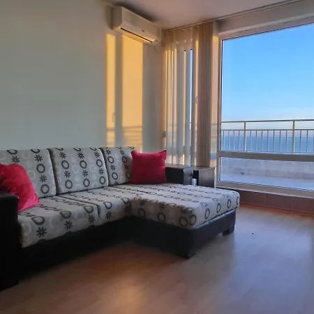 Apartment 2 Bedroom Imperial With Panoramic Sea Views,