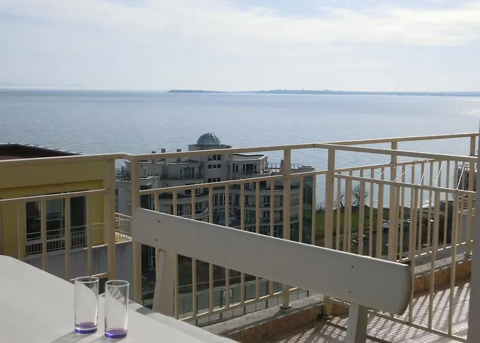 公寓 2 Bedroom Imperial With Panoramic Sea Views, *